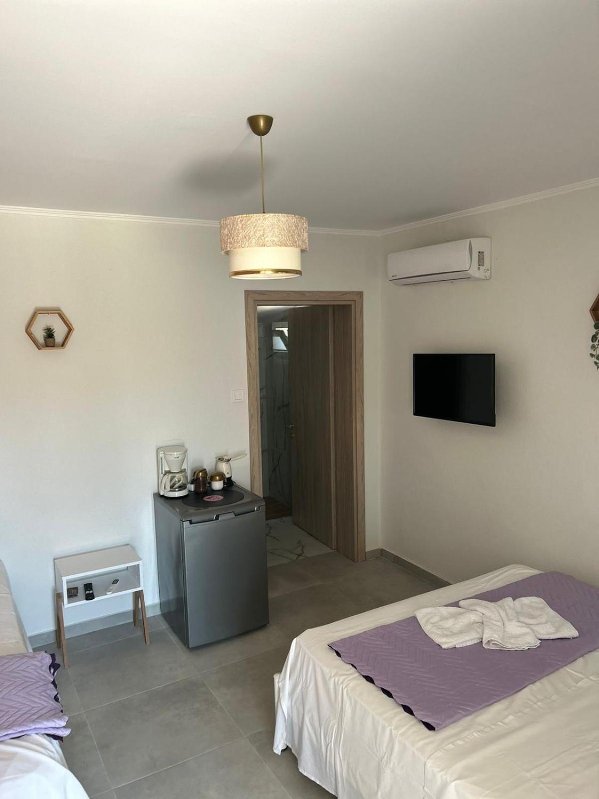 Amaya Pine Rooms Keramoti  Extérieur photo